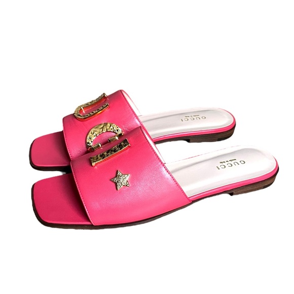 Gucci Cara Logo Leather Flat Slide Sandals - Picture 3 of 15